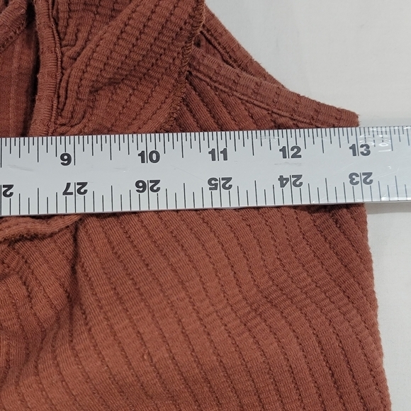 O'Neill Martie Ruffle Sleeveless Crop Top Women's Size Small Adjustable Front - Picture 5 of 9